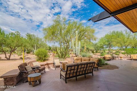 3947 E Crest Ln, Phoenix, AZ 85050 photo 53