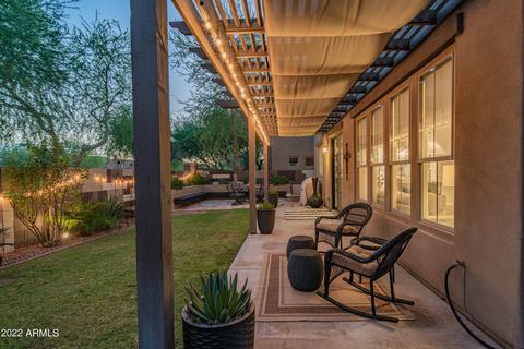 3947 E Crest Ln, Phoenix, AZ 85050 photo 9