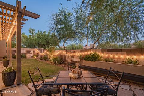 3947 E Crest Ln, Phoenix, AZ 85050 photo 21
