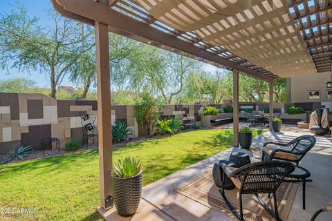 3947 E Crest Ln, Phoenix, AZ 85050 photo 8