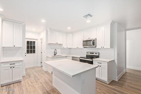 2940 E Brill St, Phoenix, AZ 85008 photo 5