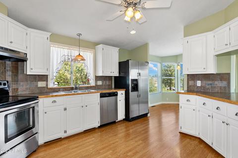 17235 E Peach Tree Rd, Mayer, AZ 86333 photo 10