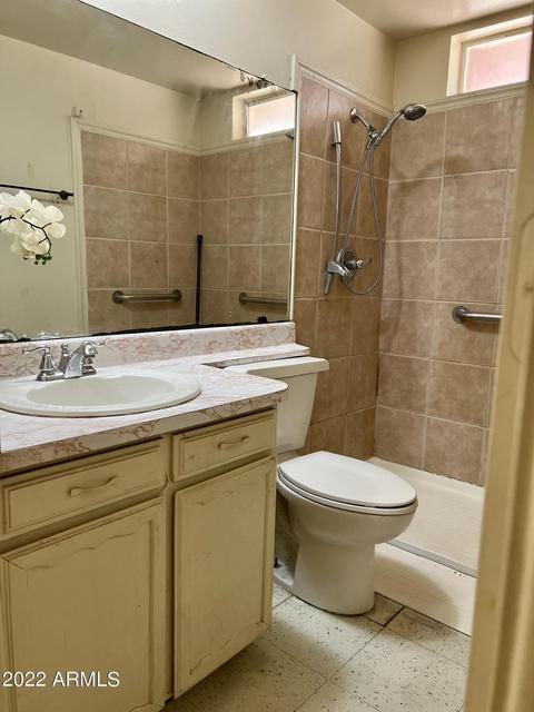 8441 W Mackenzie Dr, Phoenix, AZ 85037 photo 6