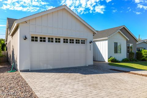 3225 E Roma Ave, Phoenix, AZ 85018 photo 2