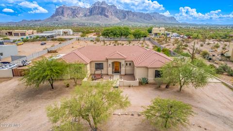 1879 N Hilton Rd, Apache Junction, AZ 85119 photo 4