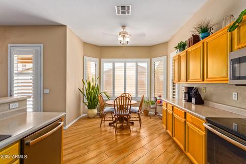 725 E Orchid Ln, Gilbert, AZ 85296 photo 18