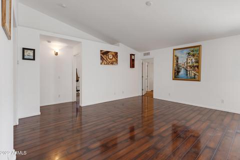 5315 S 28th Dr, Phoenix, AZ 85041 photo 4