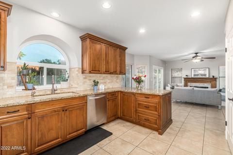 13409 S 37th Pl, Phoenix, AZ 85044 photo 9