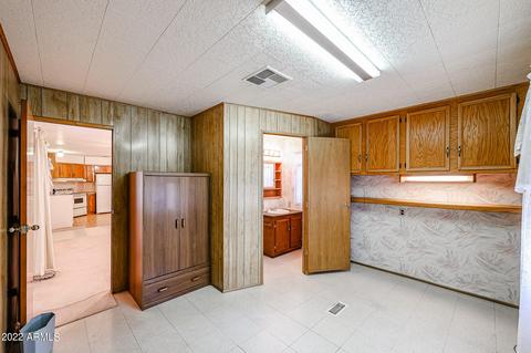 2523 E Oraibi Dr, Phoenix, AZ 85050 photo 14