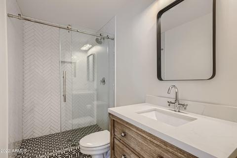 1049 E Clarendon Ave, Phoenix, AZ 85014 photo 23