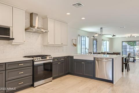 1049 E Clarendon Ave, Phoenix, AZ 85014 photo 7