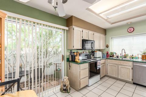 930 E Annette Dr, Phoenix, AZ 85022 photo 7