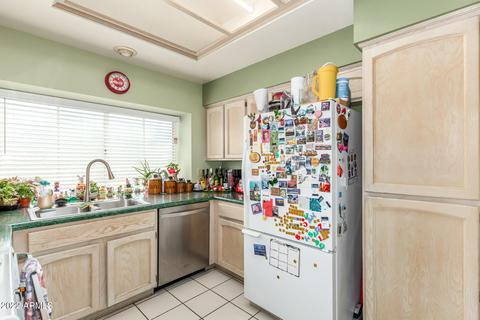 930 E Annette Dr, Phoenix, AZ 85022 photo 9