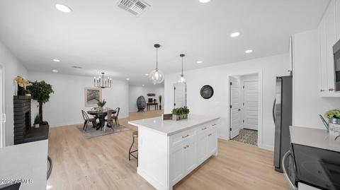 527 E Morrow Dr, Phoenix, AZ 85024 photo 9
