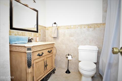 3402 E Laurel Ln, Phoenix, AZ 85028 photo 13