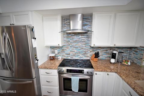 3402 E Laurel Ln, Phoenix, AZ 85028 photo 7