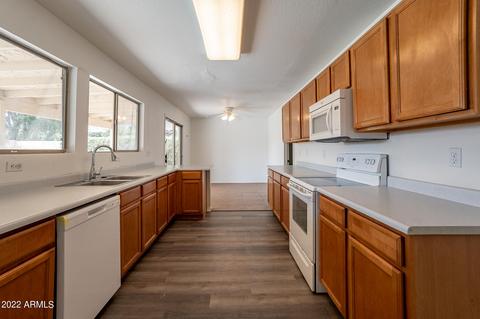 10631 E Bramble Ave, Mesa, AZ 85208 photo 8