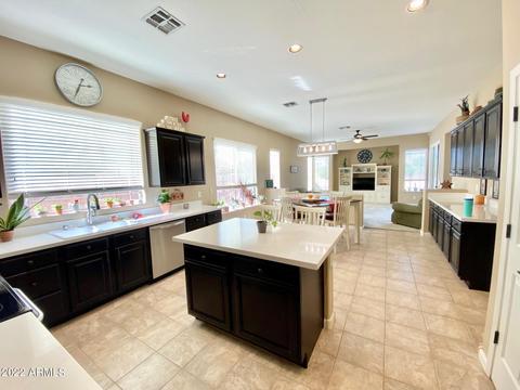 3386 E Vaughn Ave, Gilbert, AZ 85234 photo 17