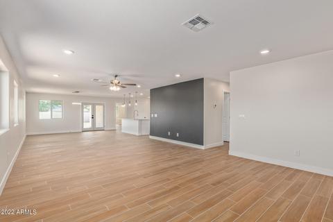 2827 E Tamarisk Ave, Phoenix, AZ 85040 photo 10