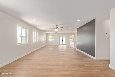 2827 E Tamarisk Ave, Phoenix, AZ 85040 photo 9