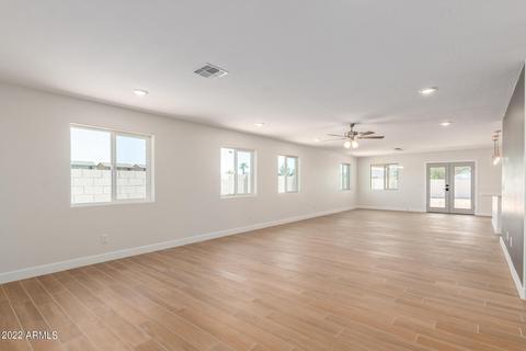 2827 E Tamarisk Ave, Phoenix, AZ 85040 photo 8
