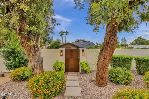 3650 N 38th St, Phoenix, AZ 85018