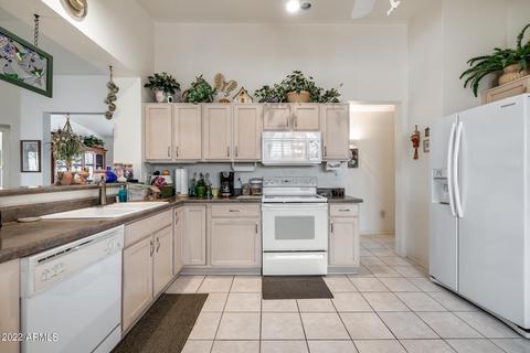3424 E Wahalla Ln, Phoenix, AZ 85050 photo 9