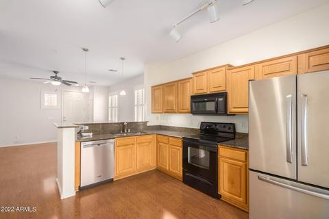 941 S Colonial Dr, Gilbert, AZ 85296 photo 5