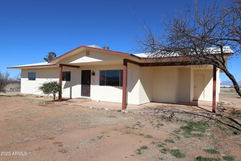 379 E Cochise Way, Cochise, AZ 85606