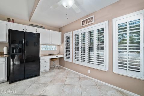 4126 E Graythorn Ave, Phoenix, AZ 85044 photo 8