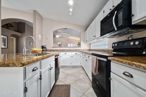 4126 E Graythorn Ave, Phoenix, AZ 85044 photo 7