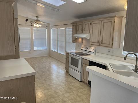 2233 E Behrend Dr #255, Phoenix, AZ 85024 photo 5