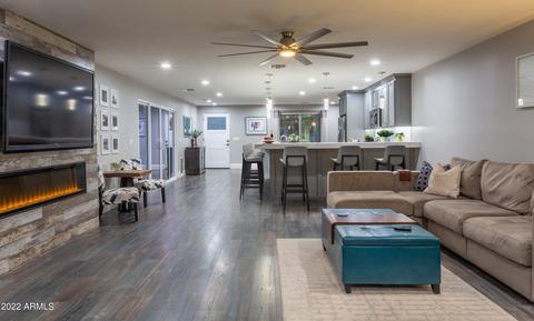 724 E Claremont St, Phoenix, AZ 85014 photo 8