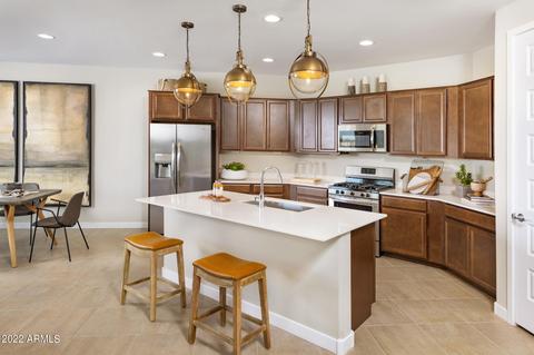 2324 E Ridgewood Ln, Gilbert, AZ 85298 photo 2
