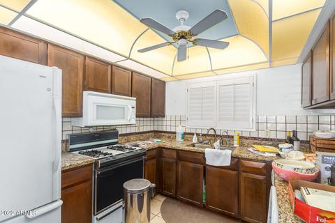 4049 E Hancock Dr, Phoenix, AZ 85028 photo 6