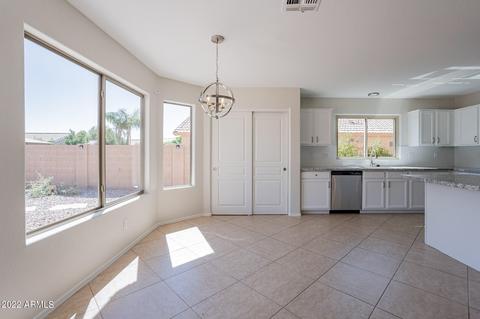 2239 E Ruby Ln, Phoenix, AZ 85024 photo 9