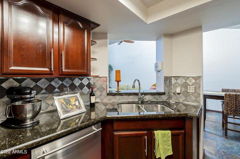 125 E Beck Ln, Phoenix, AZ 85022 photo 13