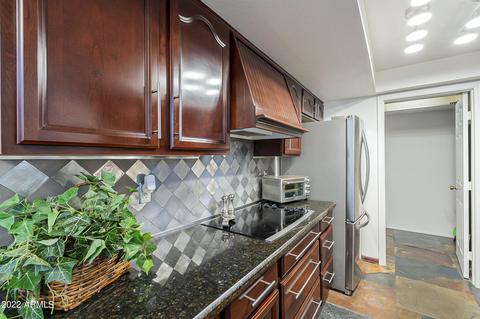 125 E Beck Ln, Phoenix, AZ 85022 photo 9