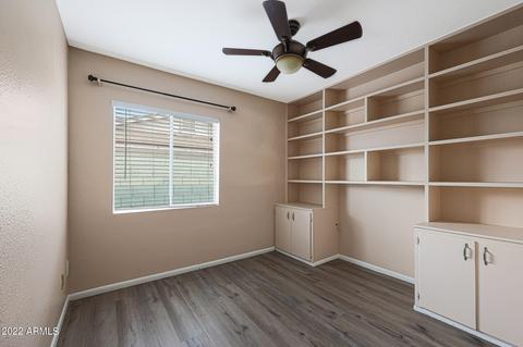 2807 E Laurel Ln, Phoenix, AZ 85028 photo 13