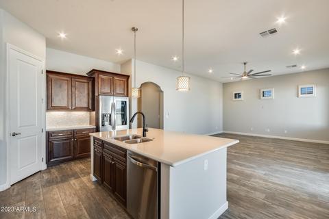 5820 E Montara Pl, Mesa, AZ 85215 photo 2