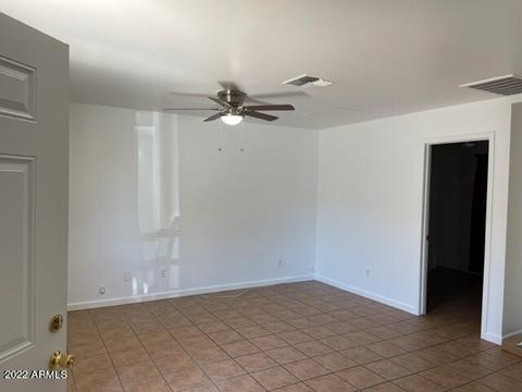 2444 E Mobile Ln, Phoenix, AZ 85040 photo 5
