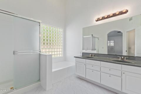 696 W Douglas Ave, Gilbert, AZ 85233 photo 17