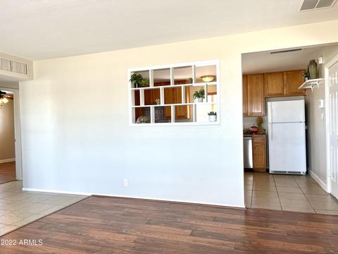 1833 E Pleasant Ln, Phoenix, AZ 85042 photo 8