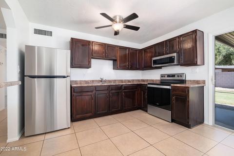 4038 E Grove St, Phoenix, AZ 85040 photo 2