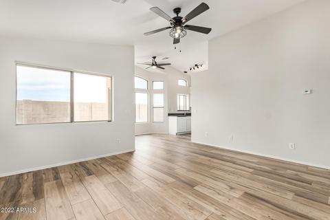 2063 S Peppertree Dr, Gilbert, AZ 85295 photo 6