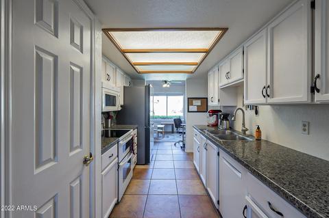 1030 E Rosemonte Dr, Phoenix, AZ 85024 photo 5
