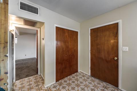 922 E Orange Dr, Phoenix, AZ 85014 photo 7