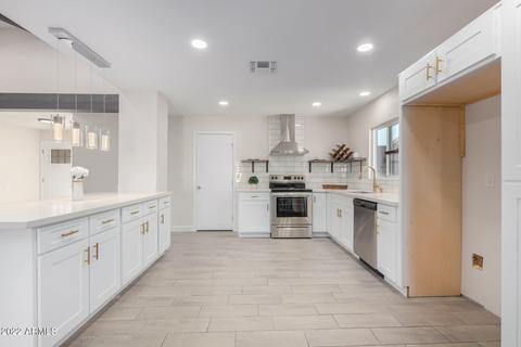 7722 W Wolf St, Phoenix, AZ 85033 photo 12