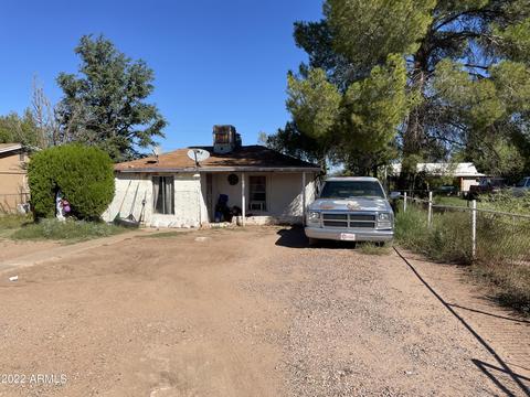 1424 E 21st St, Douglas, AZ 85607
