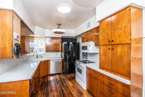 2311 E Fairmount Ave, Phoenix, AZ 85016 photo 9
